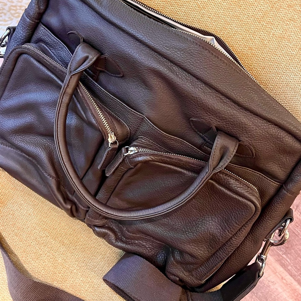New unused Peter Millar Dark Brown Pebbled Leather Briefcase & Removable Strap.